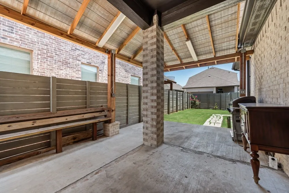 5411 Waterloo Drive Sachse, TX 75048