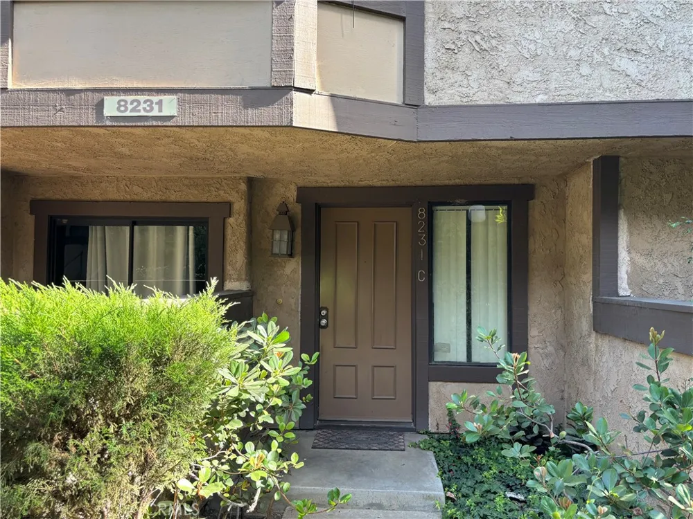 8231 Mason Avenue #C Winnetka, CA 91306