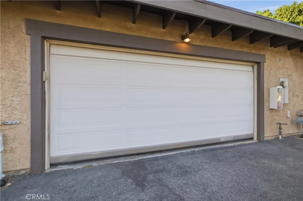 8231 Mason Avenue #C Winnetka, CA 91306