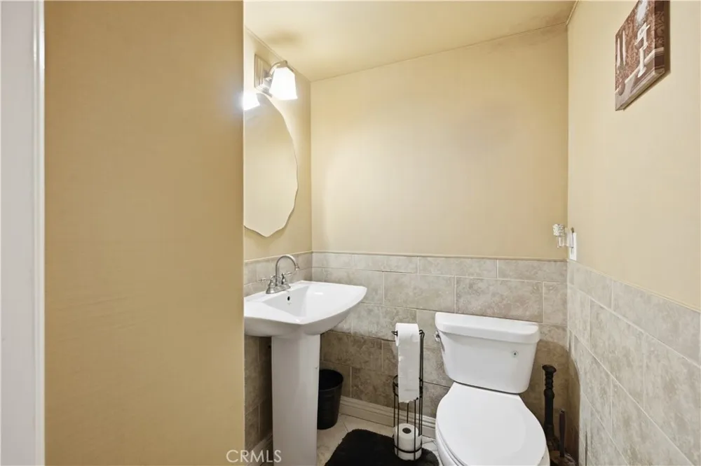 8231 Mason Avenue #C Winnetka, CA 91306