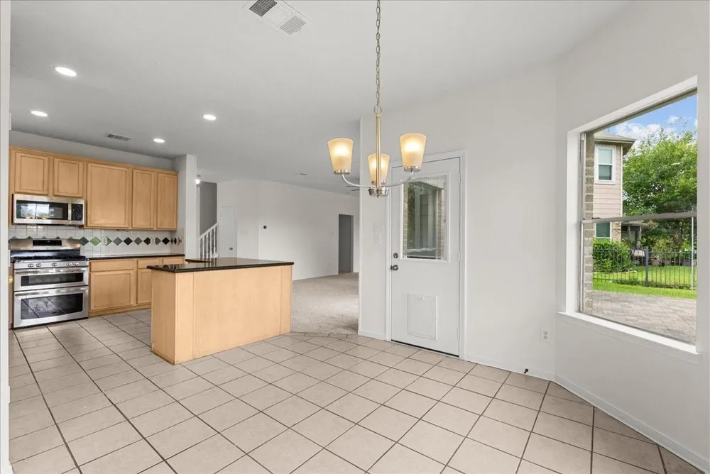 1619 Roaring Springs Lane Seabrook, TX 77586