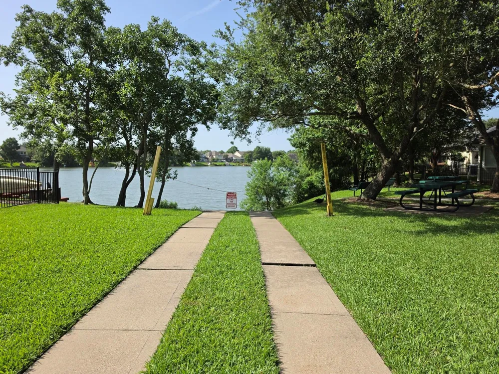 1619 Roaring Springs Lane Seabrook, TX 77586