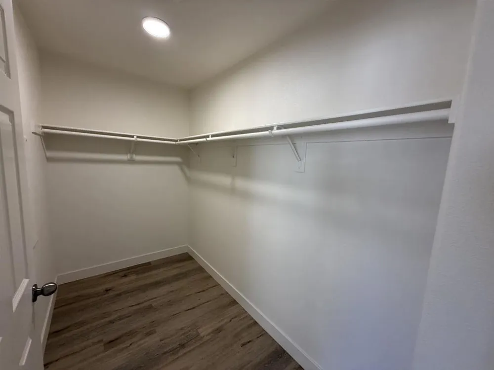 387 Connecticut El Cajon, CA 92020