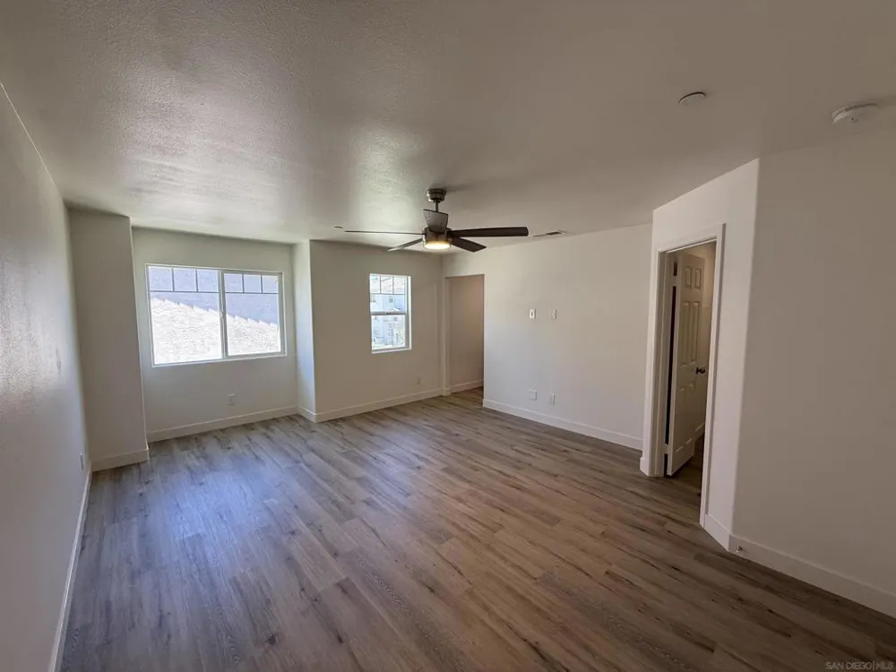 387 Connecticut El Cajon, CA 92020