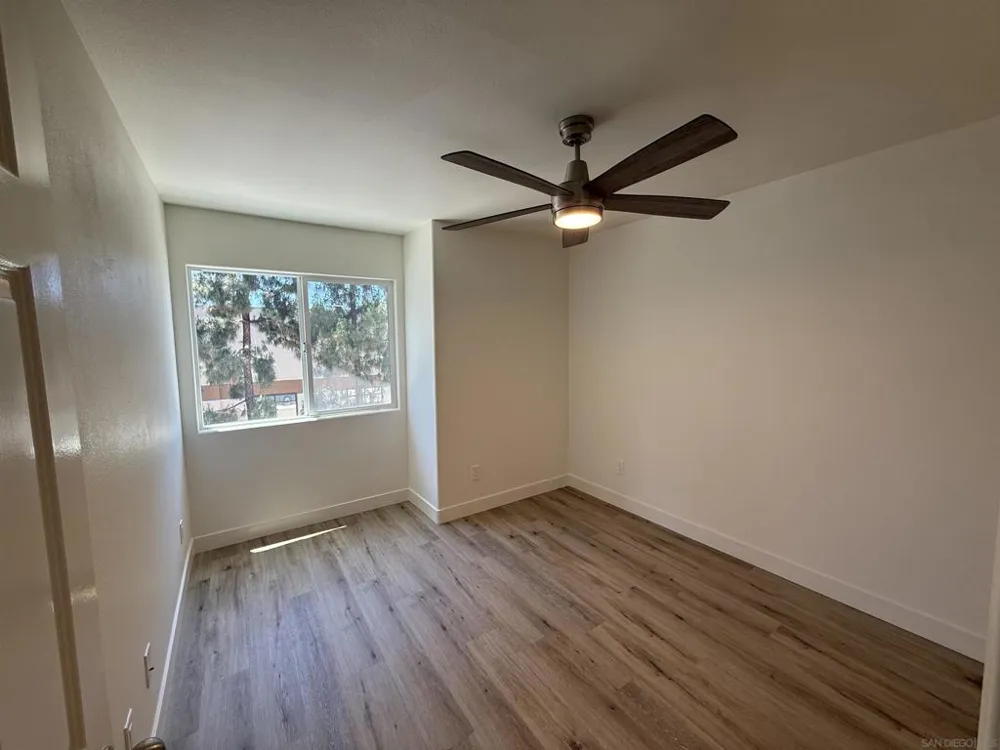 387 Connecticut El Cajon, CA 92020