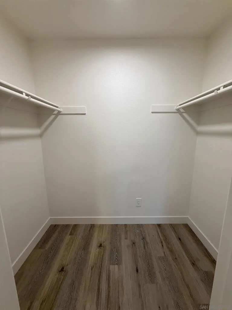 387 Connecticut El Cajon, CA 92020