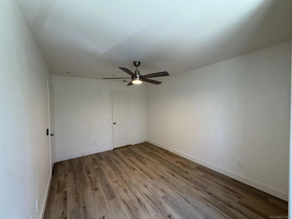 387 Connecticut El Cajon, CA 92020