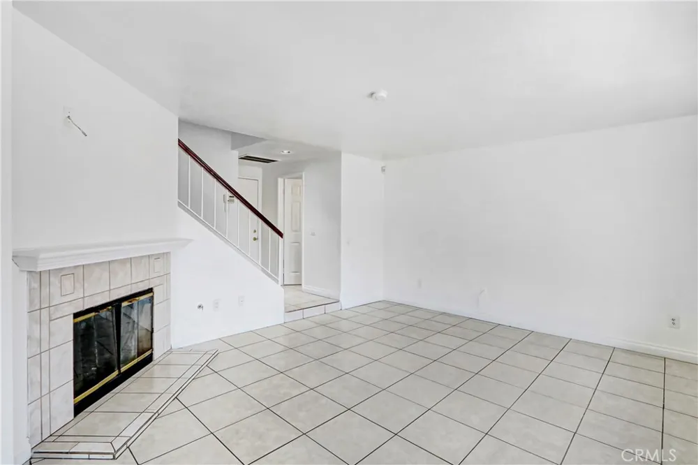 14716 Long View Drive Fontana, CA 92337