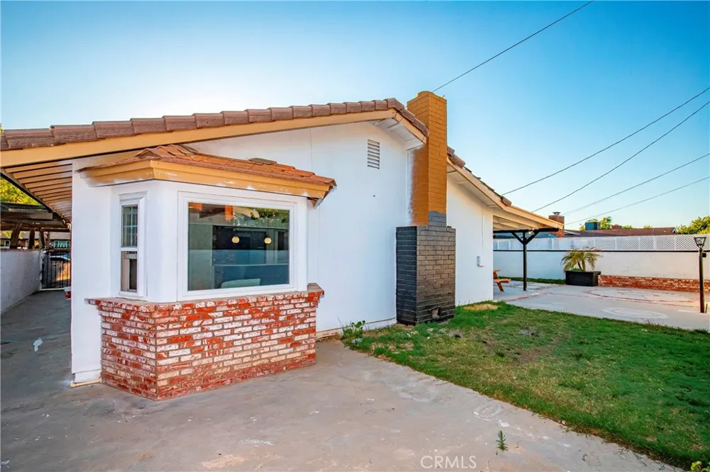 44516 15th W Lancaster, CA 93534
