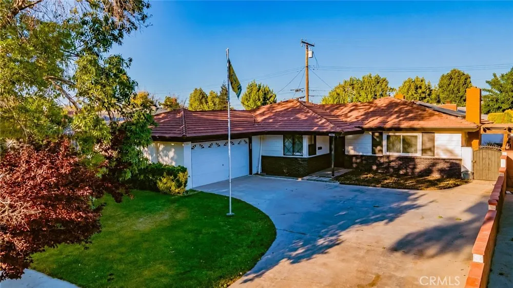 44516 15th W Lancaster, CA 93534