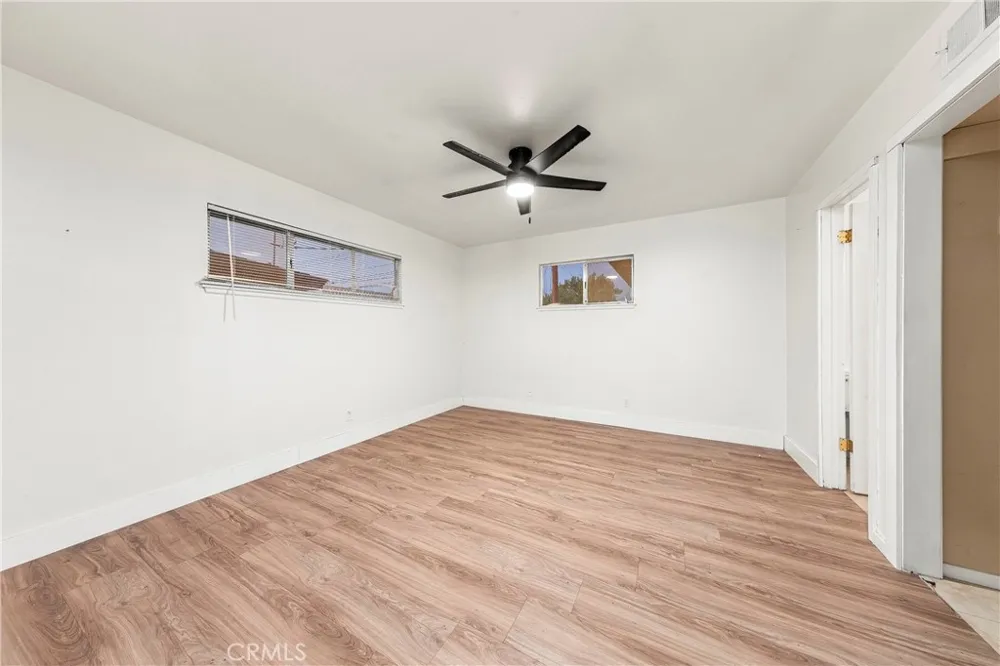 44516 15th W Lancaster, CA 93534