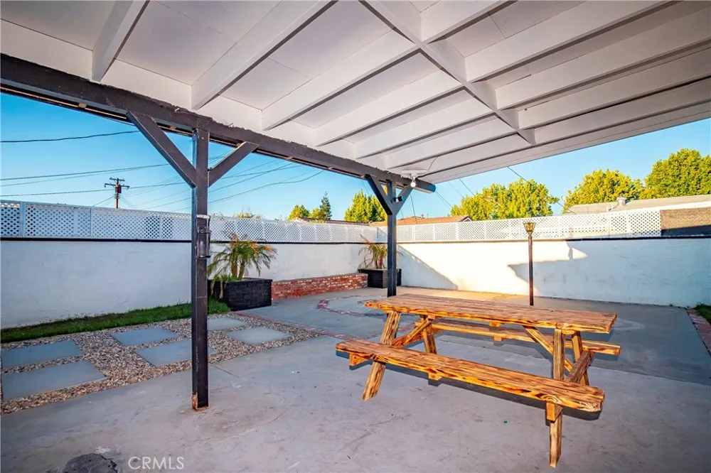 44516 15th W Lancaster, CA 93534