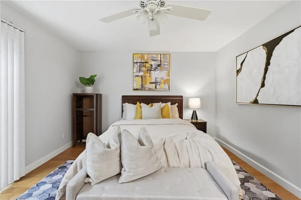 2311 4th Street #106 Santa Monica, CA 90405