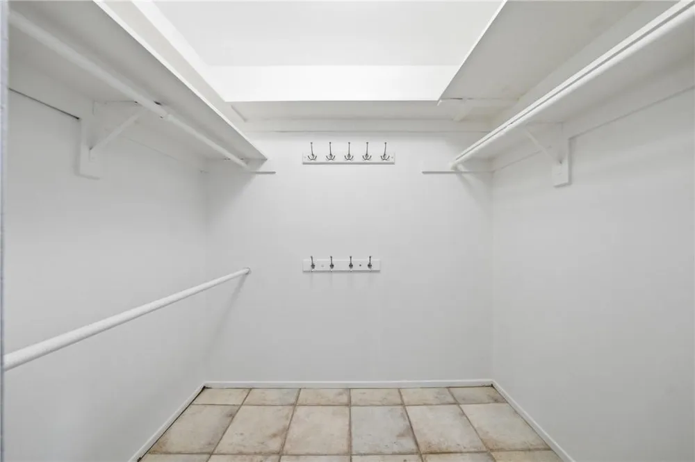 2311 4th Street #106 Santa Monica, CA 90405