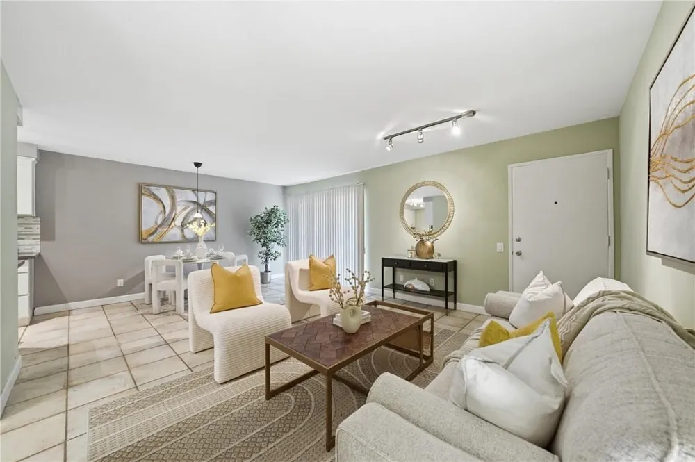 2311 4th Street #106 Santa Monica, CA 90405