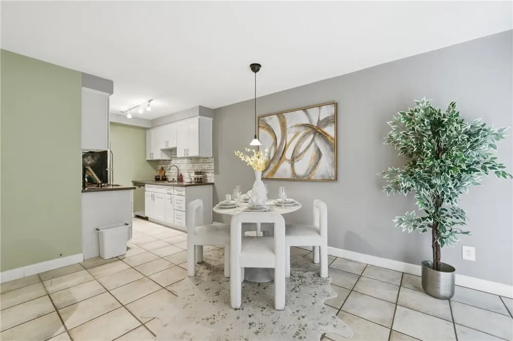 2311 4th Street #106 Santa Monica, CA 90405