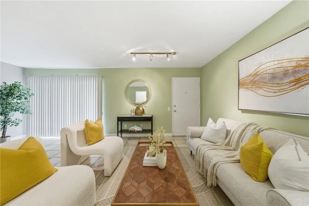 2311 4th Street #106 Santa Monica, CA 90405