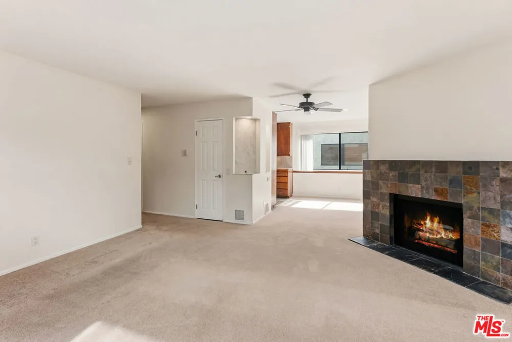 11643 Chandler Boulevard #111 Valley Village, CA 91601