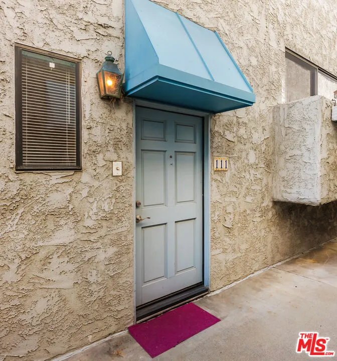 11643 Chandler Boulevard #111 Valley Village, CA 91601