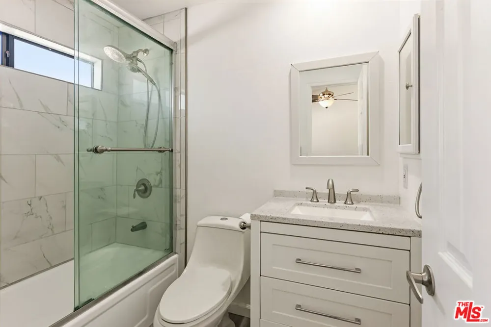 11643 Chandler Boulevard #111 Valley Village, CA 91601