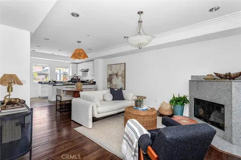 431 Los Robles Avenue #2