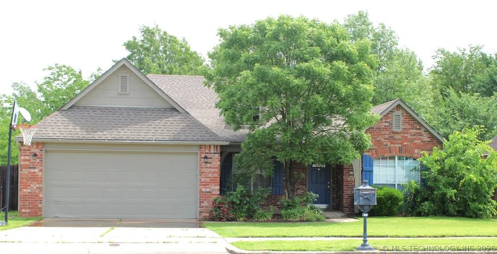 12007 S Cedar Avenue Jenks, OK 74037
