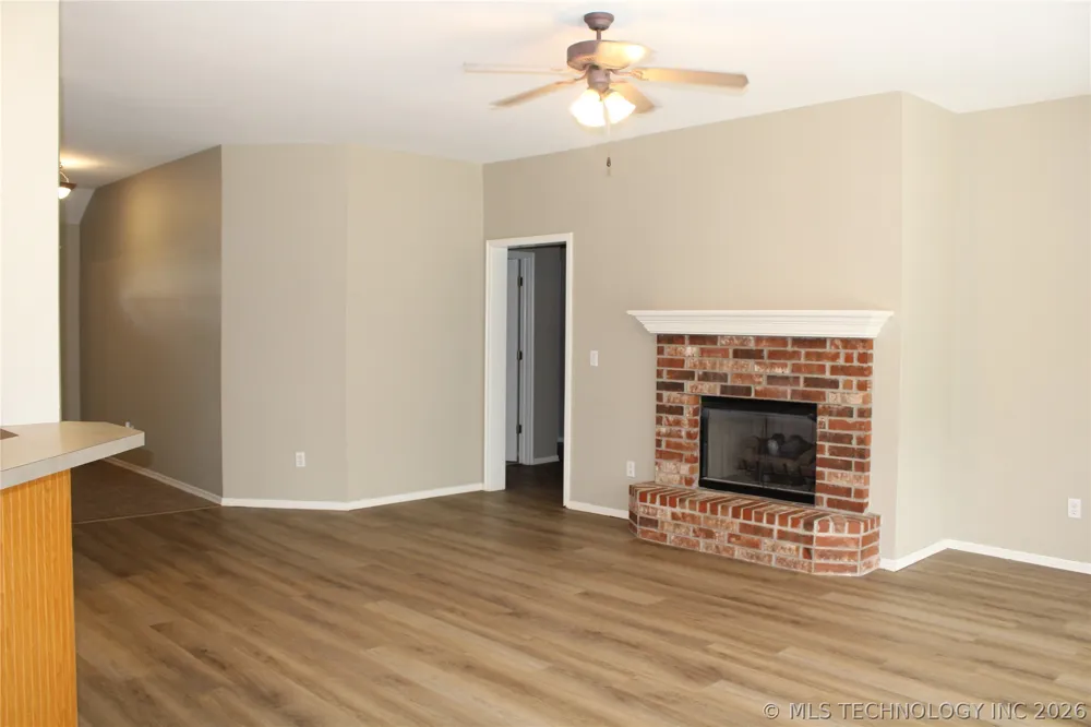 12007 S Cedar Avenue Jenks, OK 74037