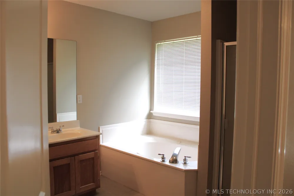 12007 S Cedar Avenue Jenks, OK 74037