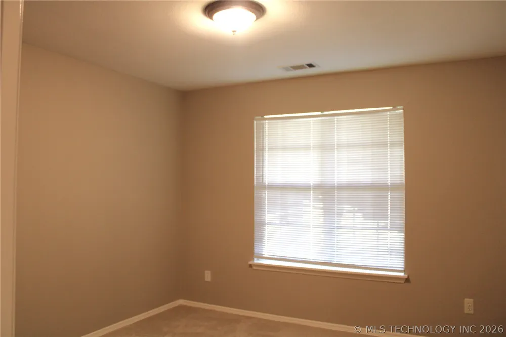 12007 S Cedar Avenue Jenks, OK 74037