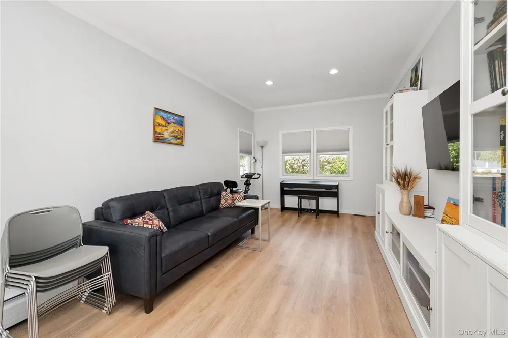 1954 Kirkwood Avenue Merrick, NY 11566