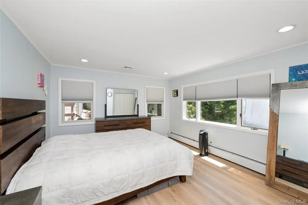 1954 Kirkwood Avenue Merrick, NY 11566
