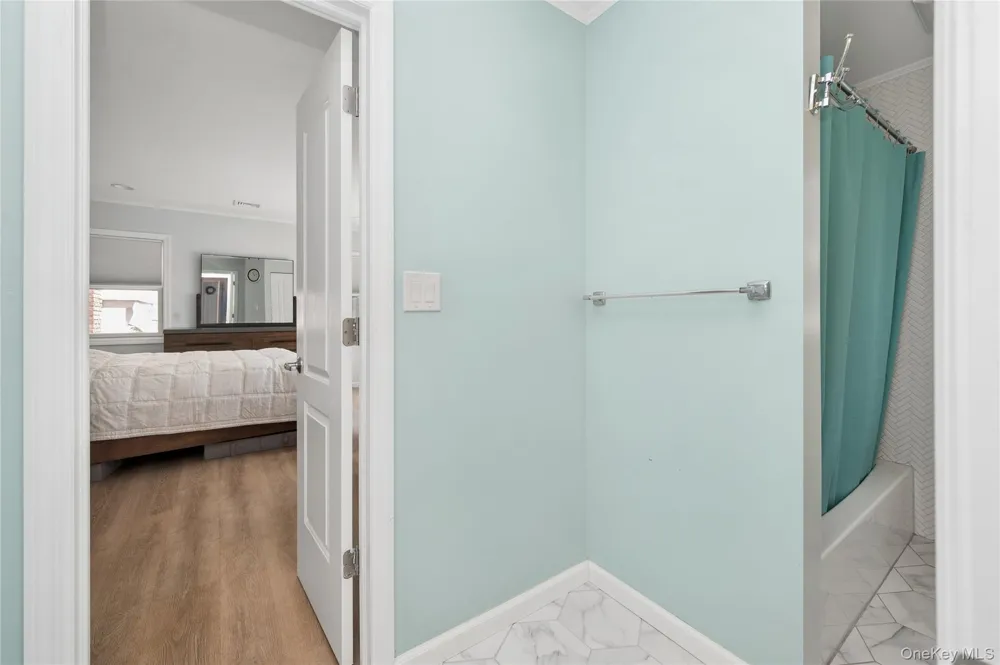 1954 Kirkwood Avenue Merrick, NY 11566
