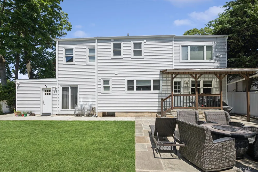 1954 Kirkwood Avenue Merrick, NY 11566