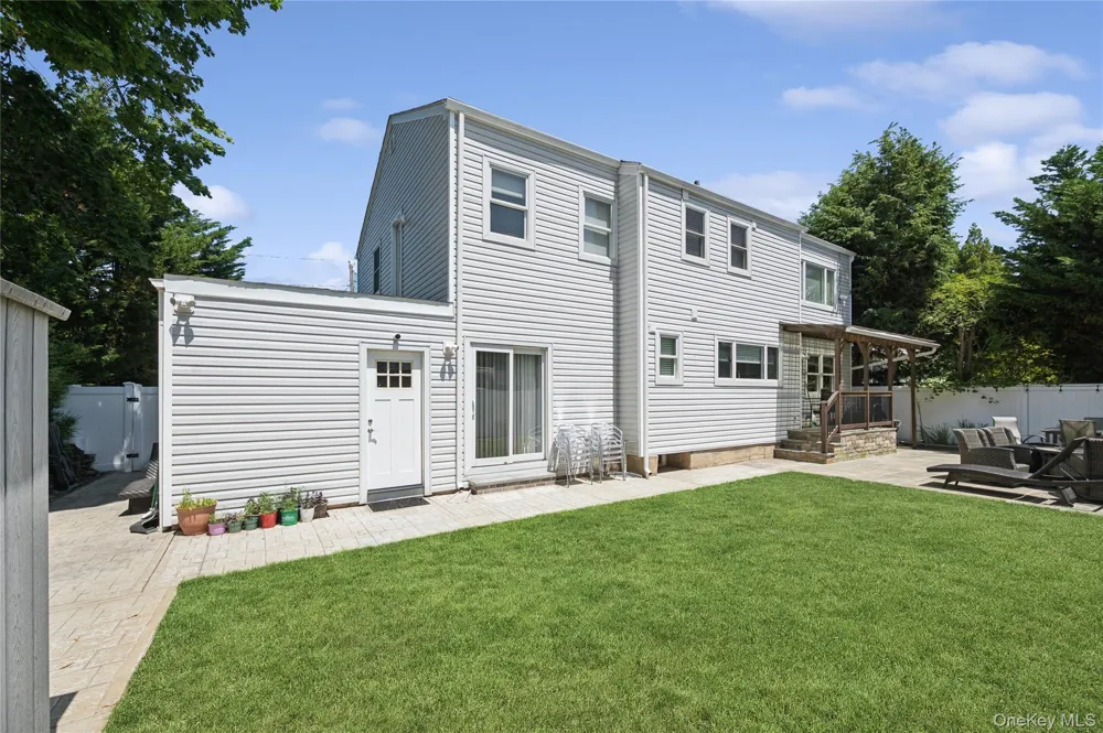 1954 Kirkwood Avenue Merrick, NY 11566