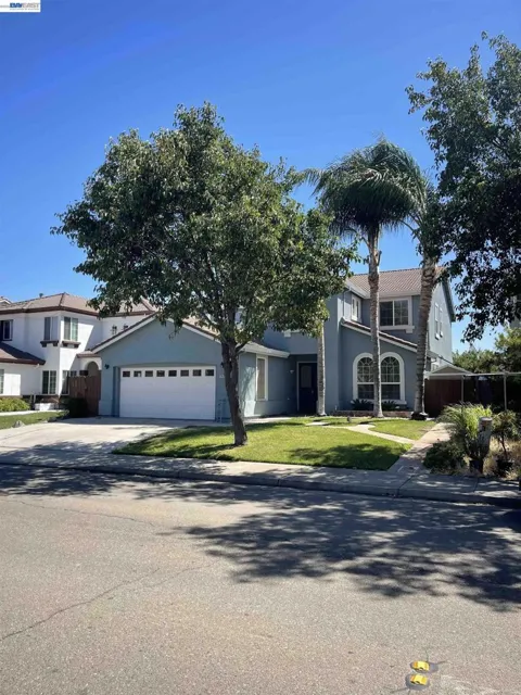 2432 Tennis Ln