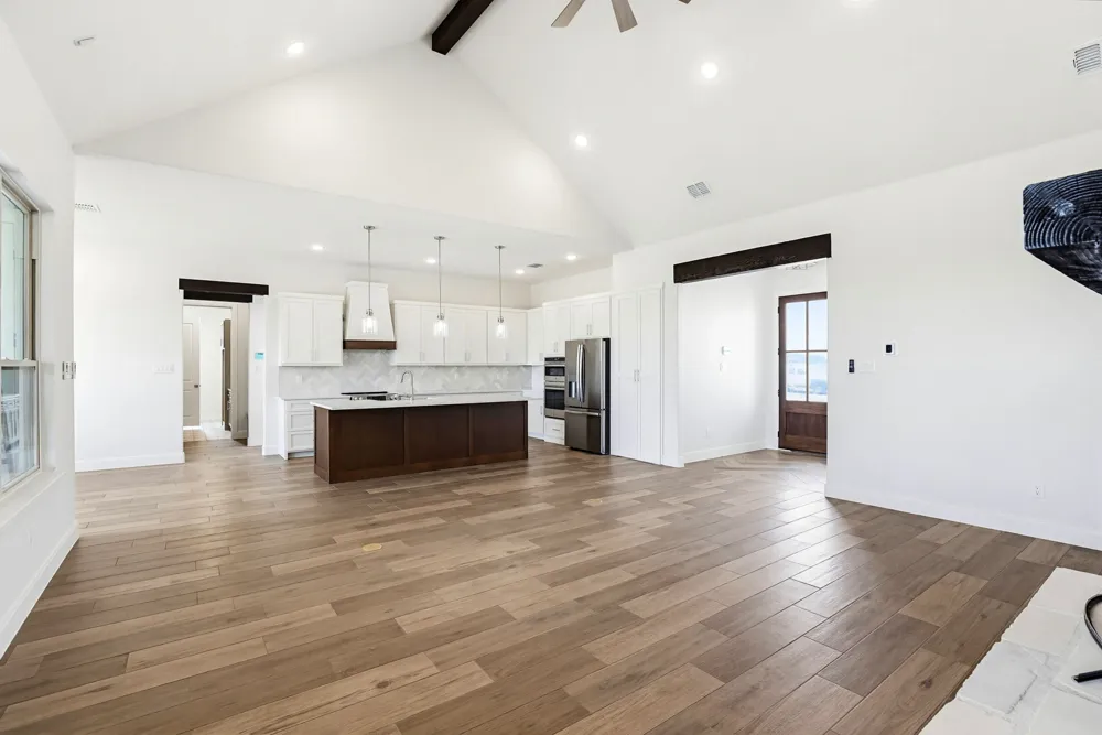 313 FARMHOUSE DRIVE Marion, TX 78124