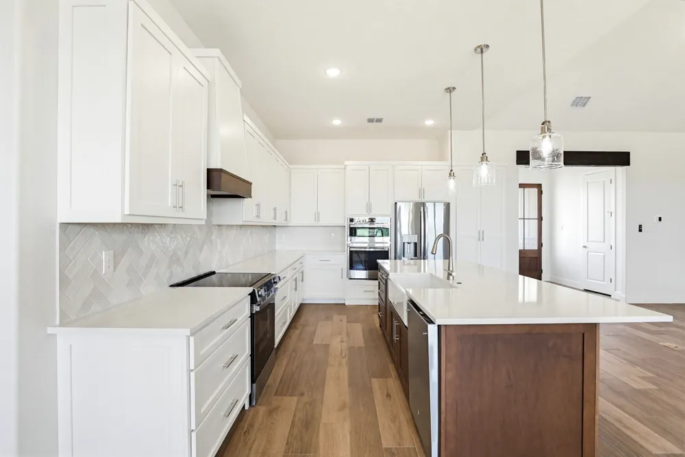 313 FARMHOUSE DRIVE Marion, TX 78124