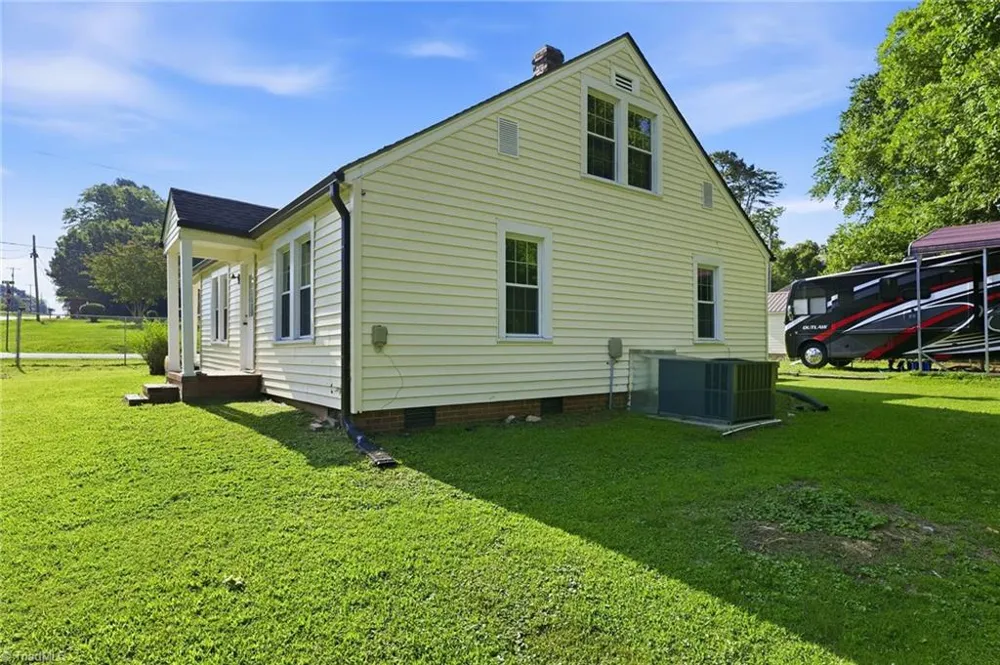 401 Sunset Drive Randleman, NC 27317