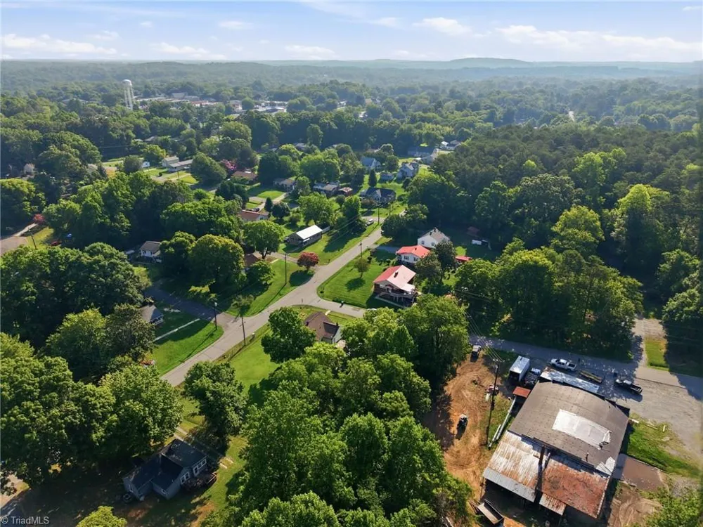 401 Sunset Drive Randleman, NC 27317