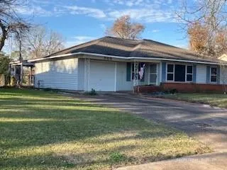 305 Wisteria Street