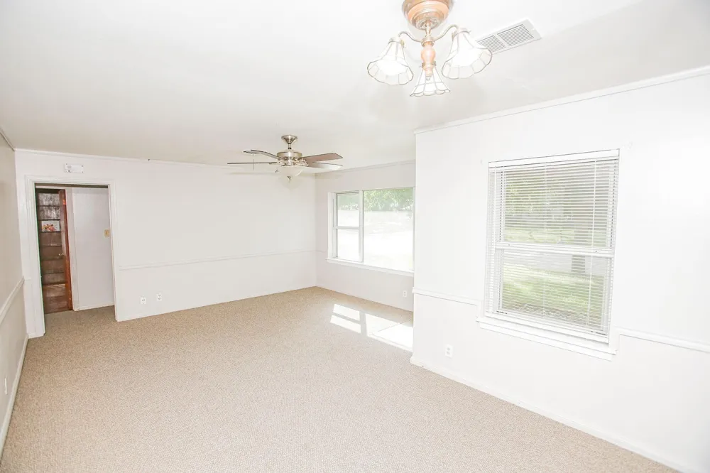 305 Wisteria Street Lake Jackson, TX 77566