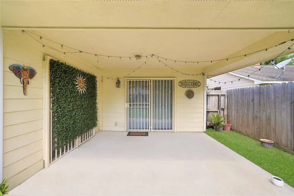 1414 Great Dover Circle Channelview, TX 77530
