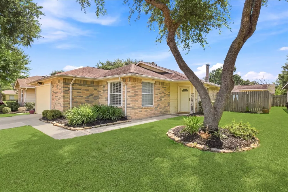 1414 Great Dover Circle Channelview, TX 77530