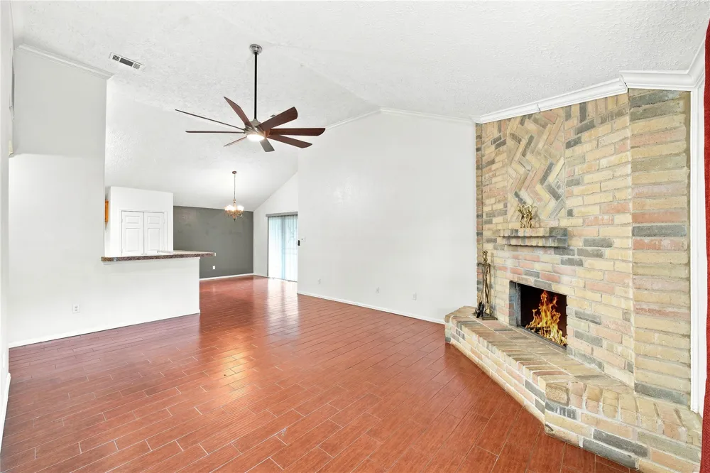 1414 Great Dover Circle Channelview, TX 77530