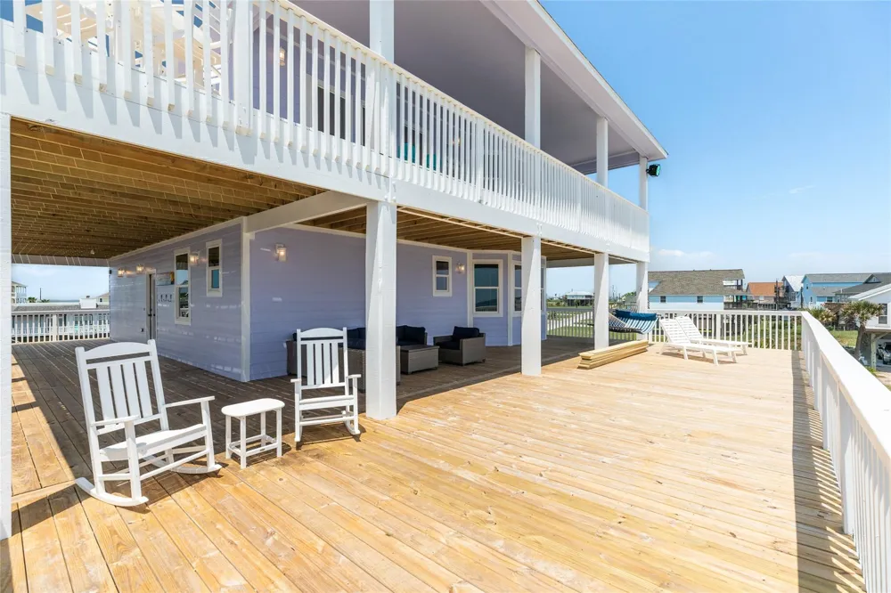 13030 Jolly Roger Freeport, TX 77541
