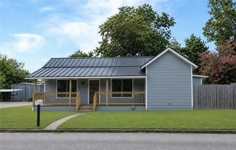 800 N. Fannin Ave.