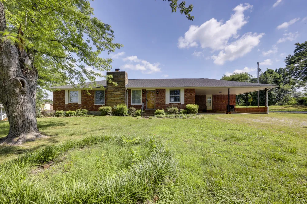 13210 Betts Rd Greenbrier, TN 37073