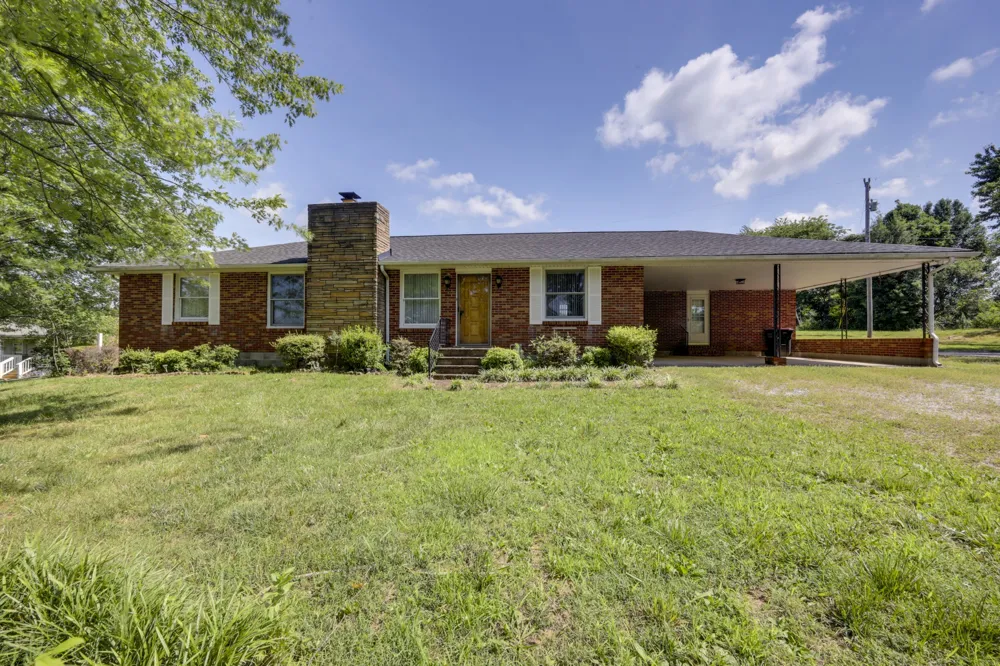 13210 Betts Rd Greenbrier, TN 37073