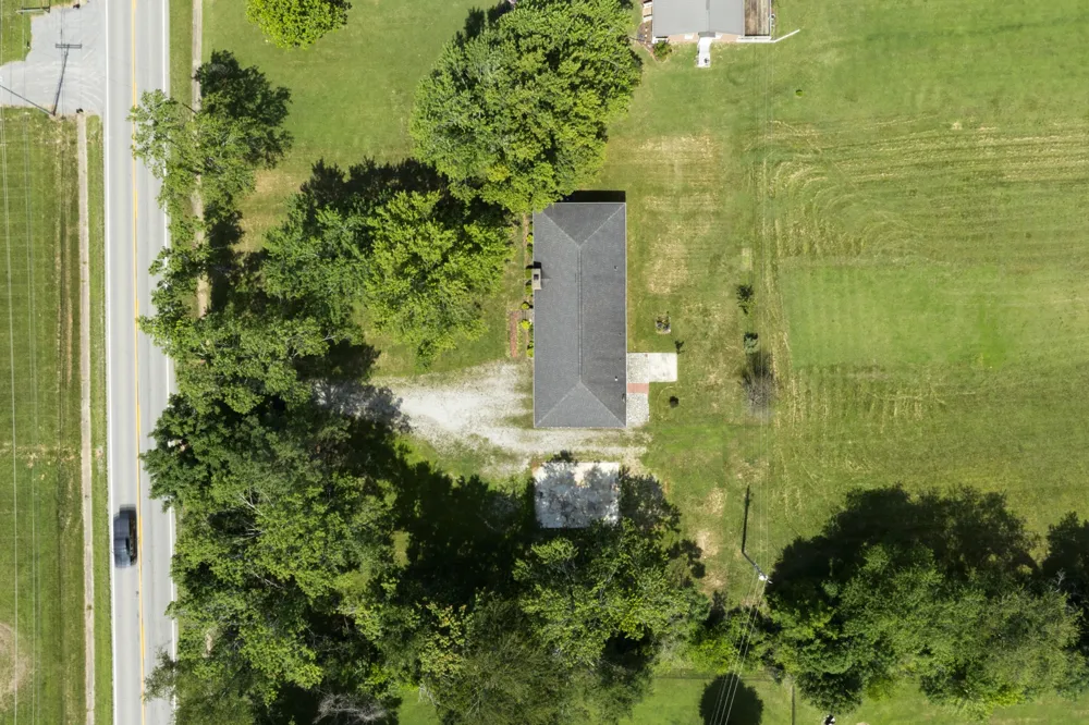 13210 Betts Rd Greenbrier, TN 37073
