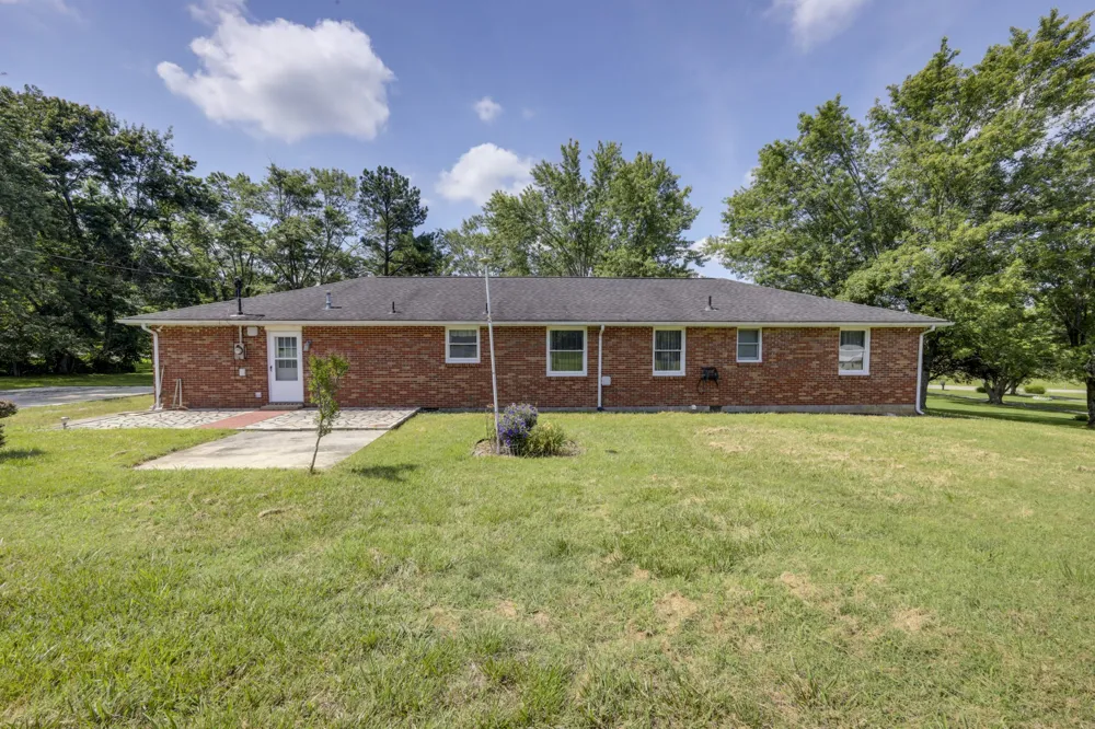 13210 Betts Rd Greenbrier, TN 37073